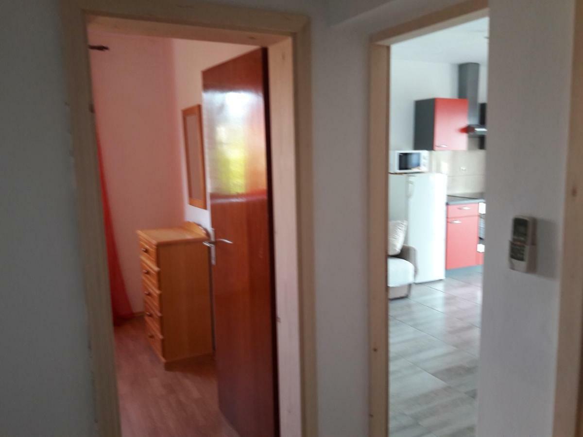 Andrea Apartment *